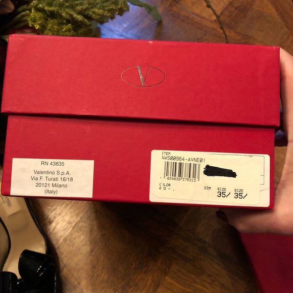 Valentino Pumps.D’Orsey Bow Pumps🎉Host Pick🎉 size 5 1/2 - Picture 6 of 8